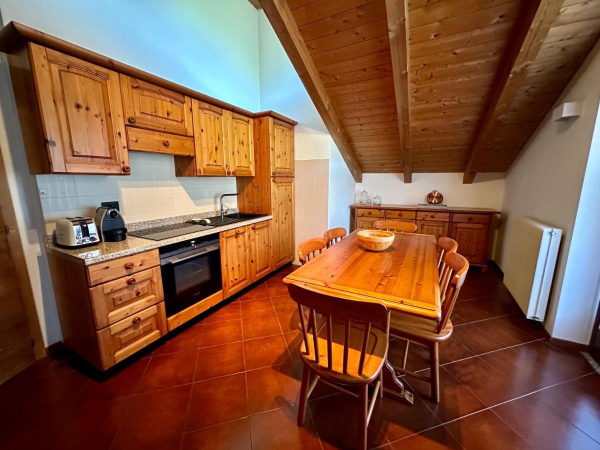 Mansarda Con Vista Apartment Giustino ภายนอก รูปภาพ